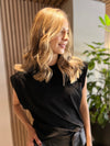 CAMISETA NEGRA